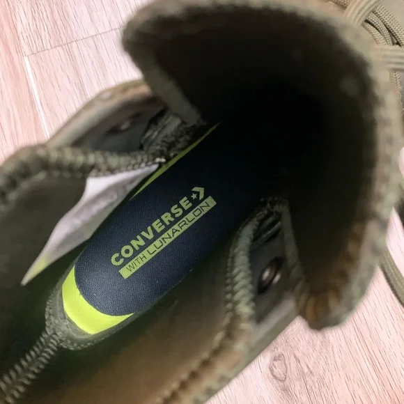 Converse - Picture 2 of 8